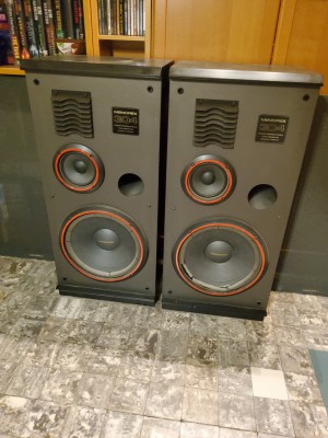 speakers-2-front.jpg