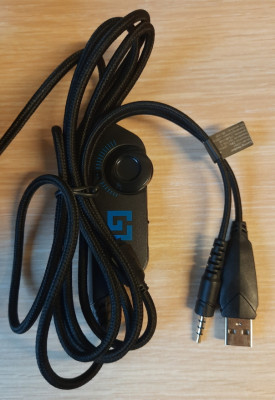 Headset 03.jpg