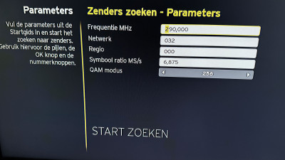 Foto menu AD-210: zenders zoeken, oude methode met regio code en frequentie